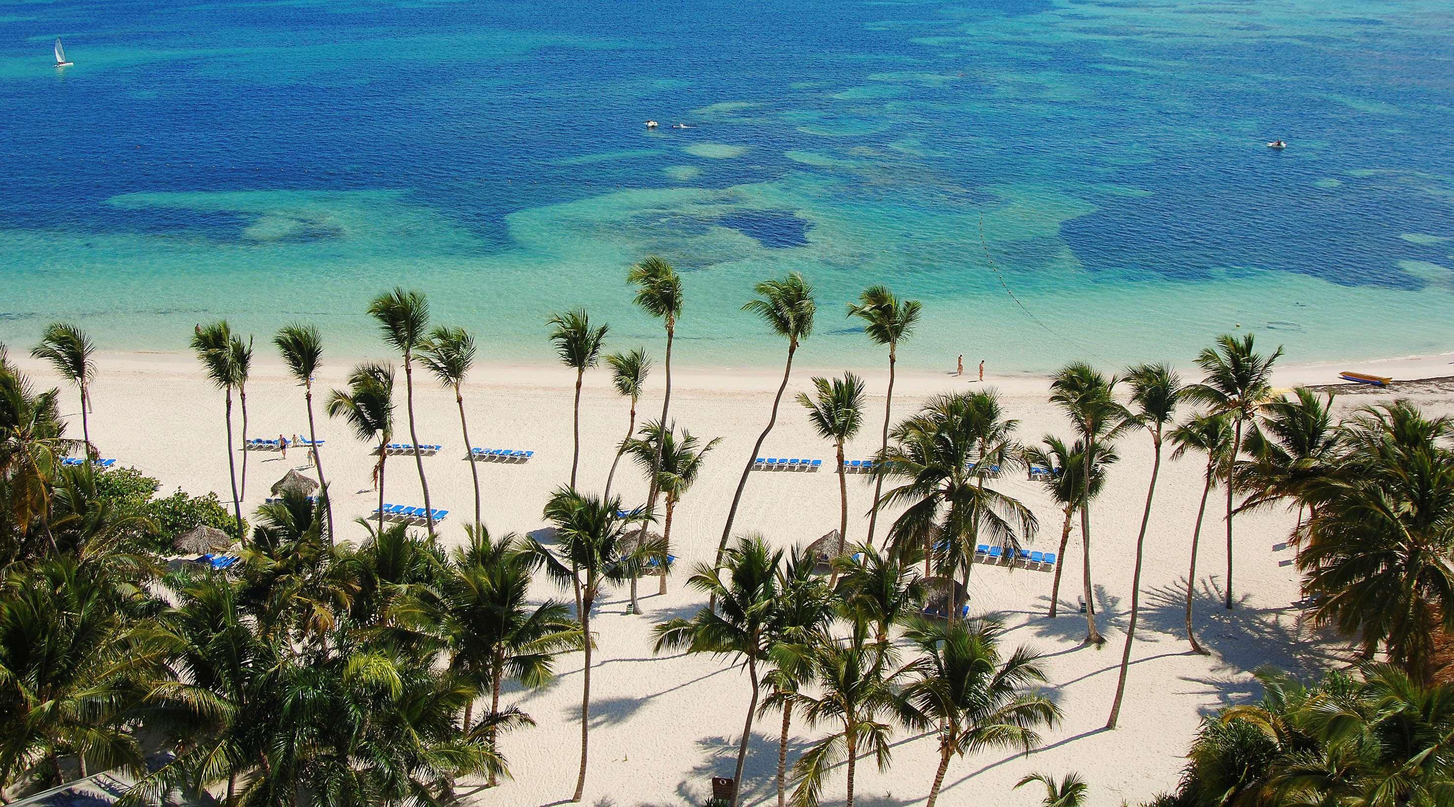 Melia Caribe Beach Resort Punta Cana Exterior foto View of the beach at the Hilton Hawaiian Village