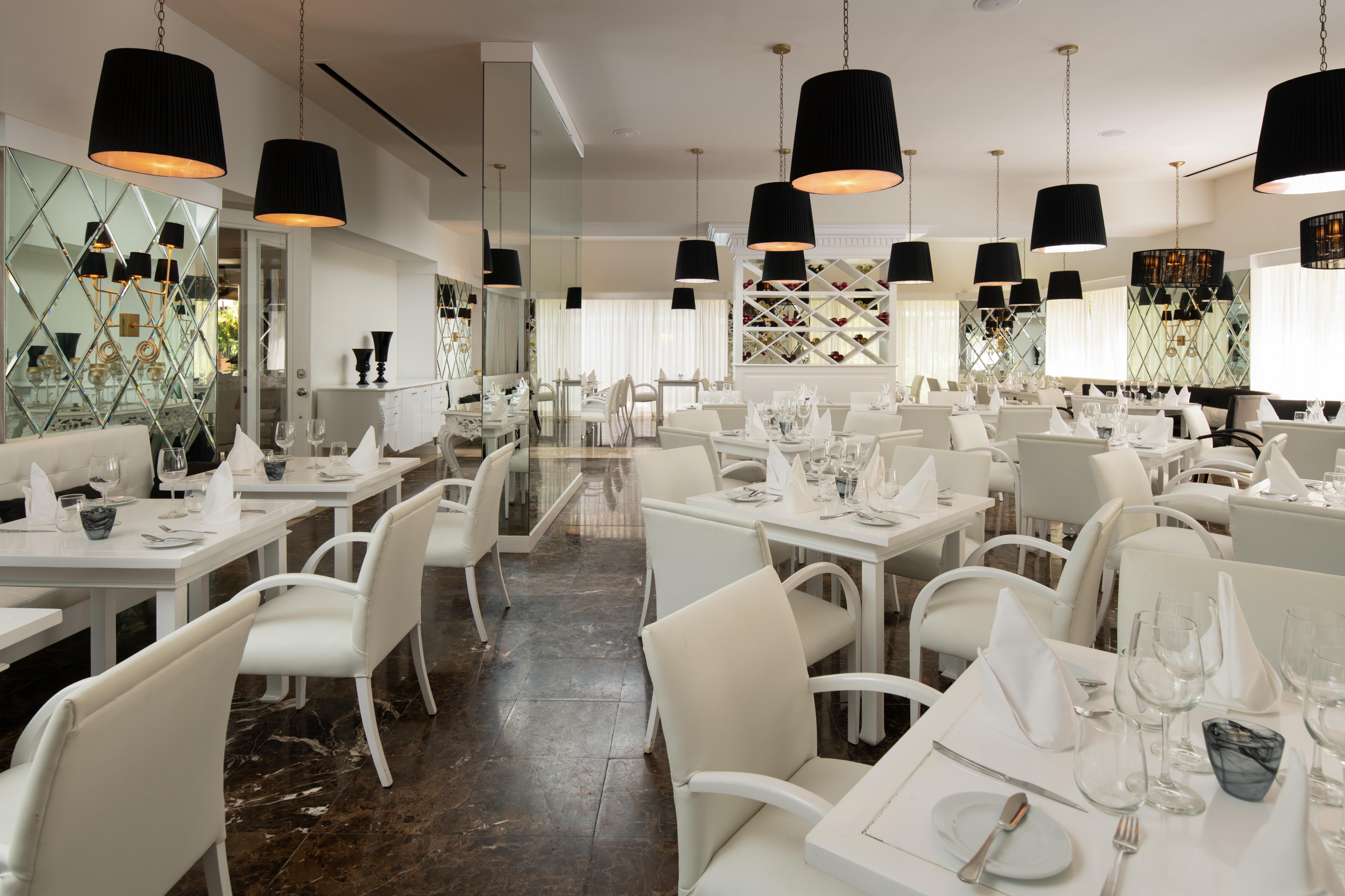 Melia Caribe Beach Resort Punta Cana Exterior foto Restaurant interior
