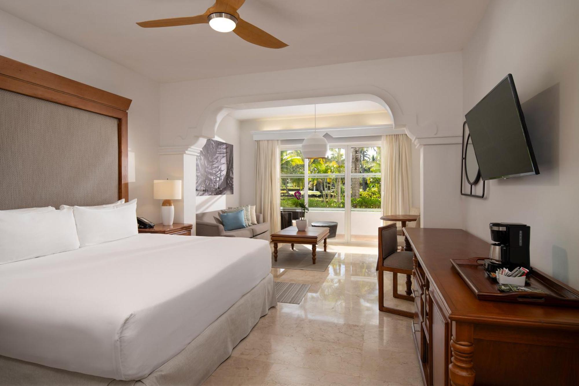 Melia Caribe Beach Resort Punta Cana Exterior foto Junior Suite